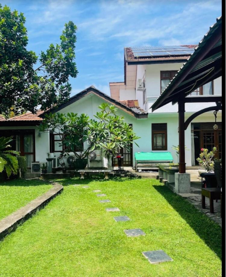 Ice Berg Apartment Dehiwala-Mount Lavinia Екстериор снимка