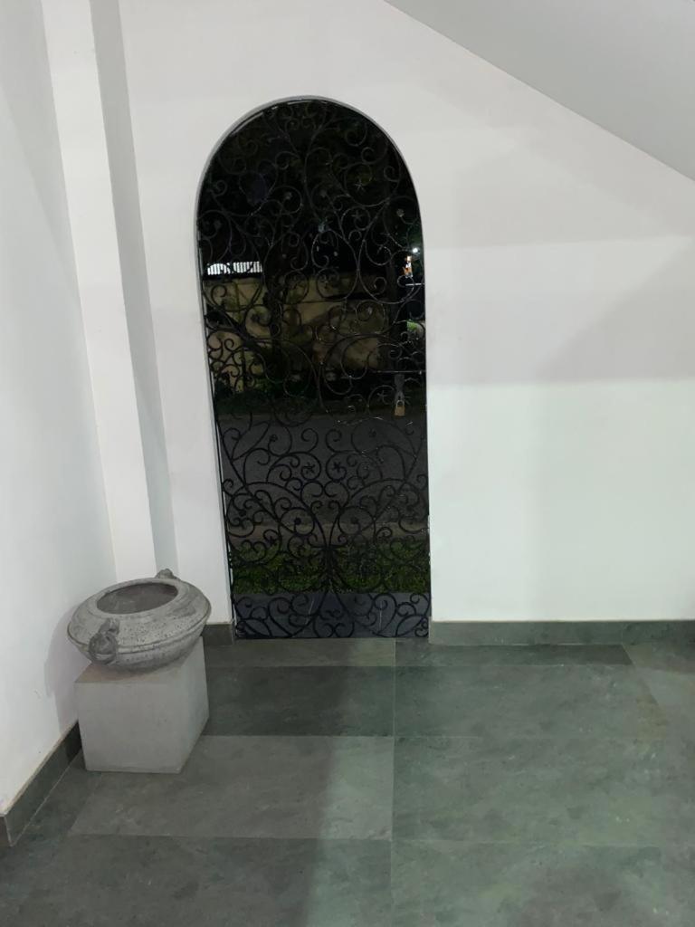 Ice Berg Apartment Dehiwala-Mount Lavinia Стая снимка