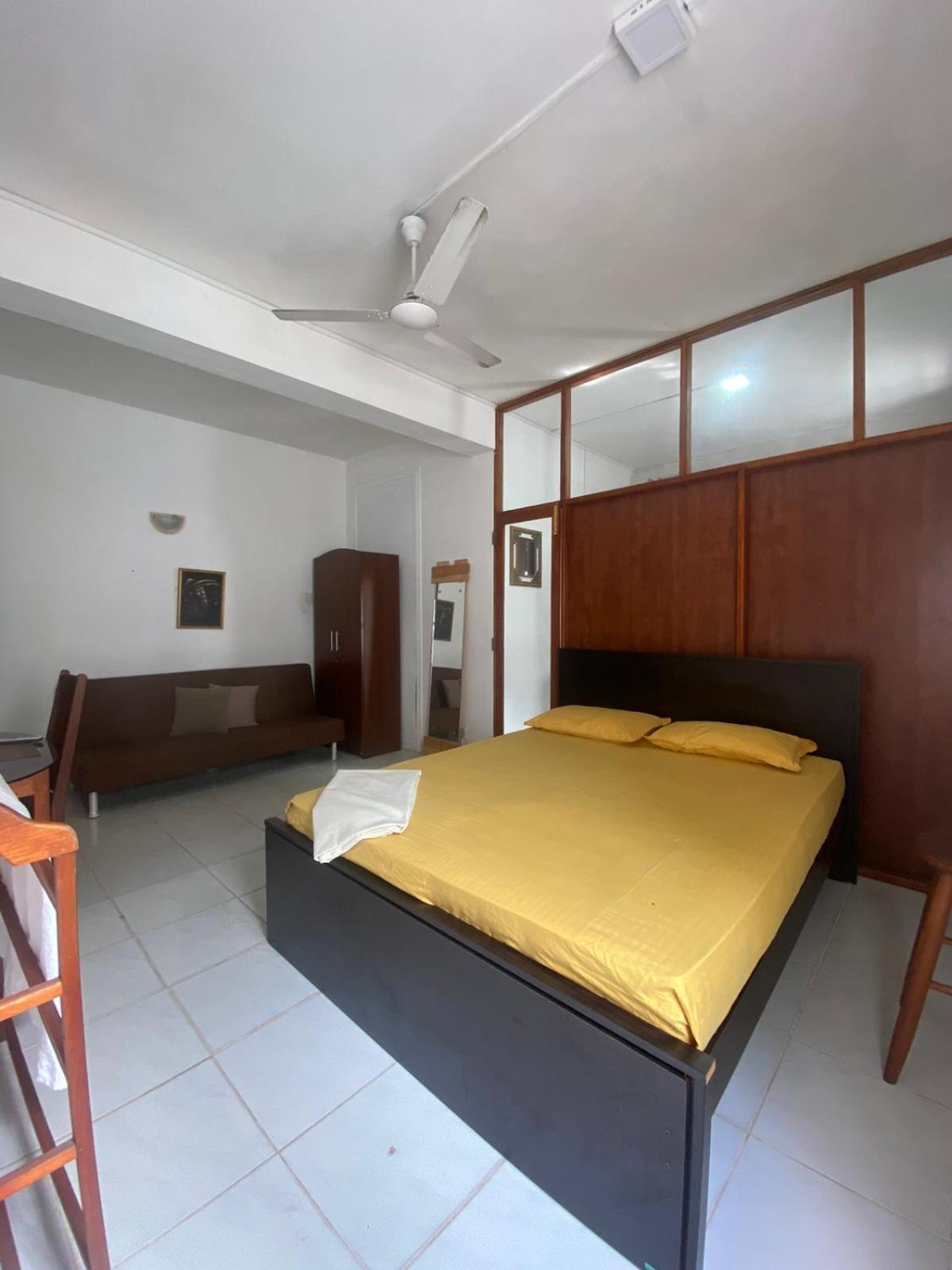 Ice Berg Apartment Dehiwala-Mount Lavinia Стая снимка