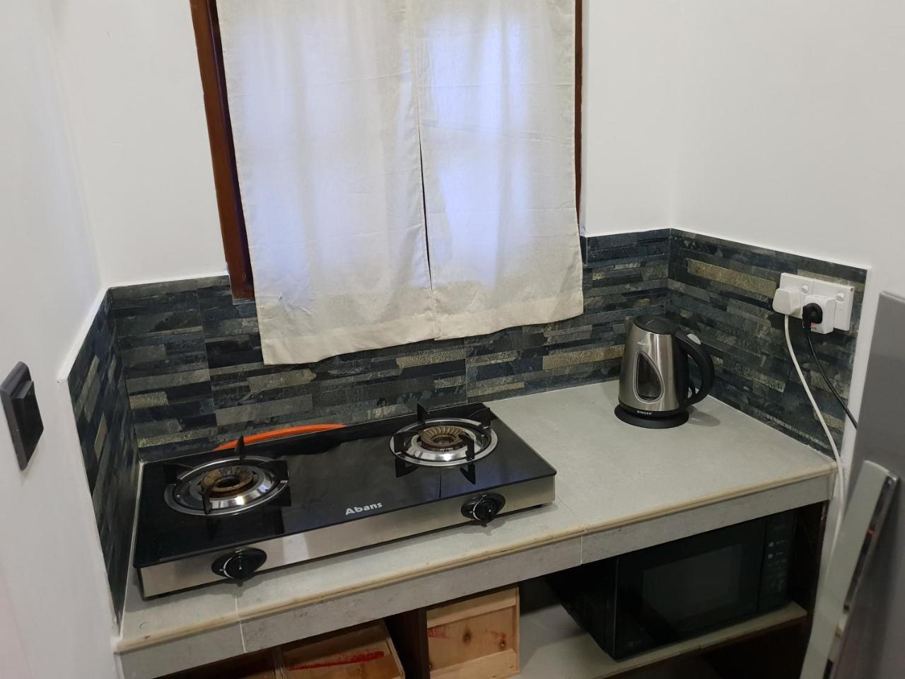 Ice Berg Apartment Dehiwala-Mount Lavinia Екстериор снимка