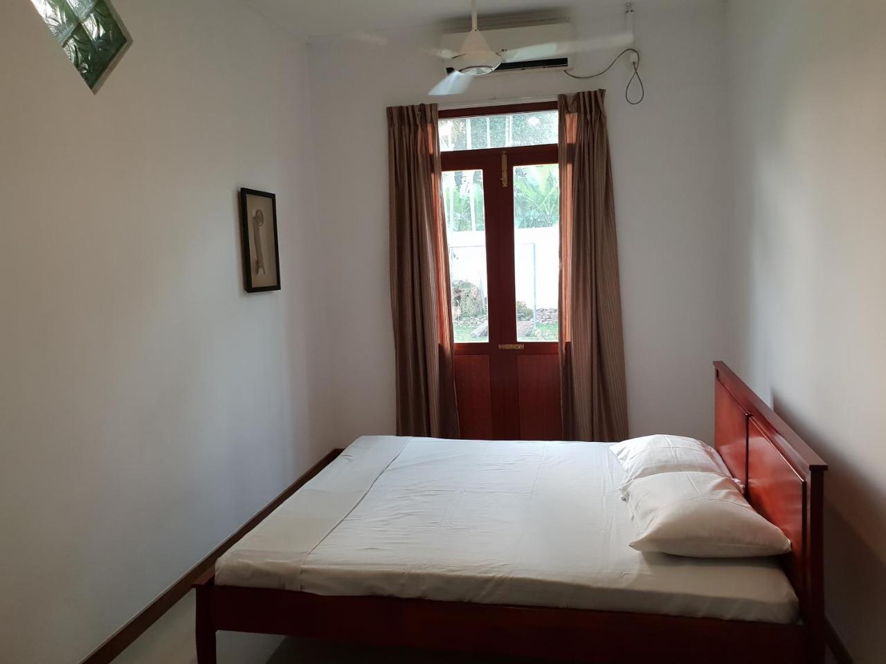 Ice Berg Apartment Dehiwala-Mount Lavinia Екстериор снимка